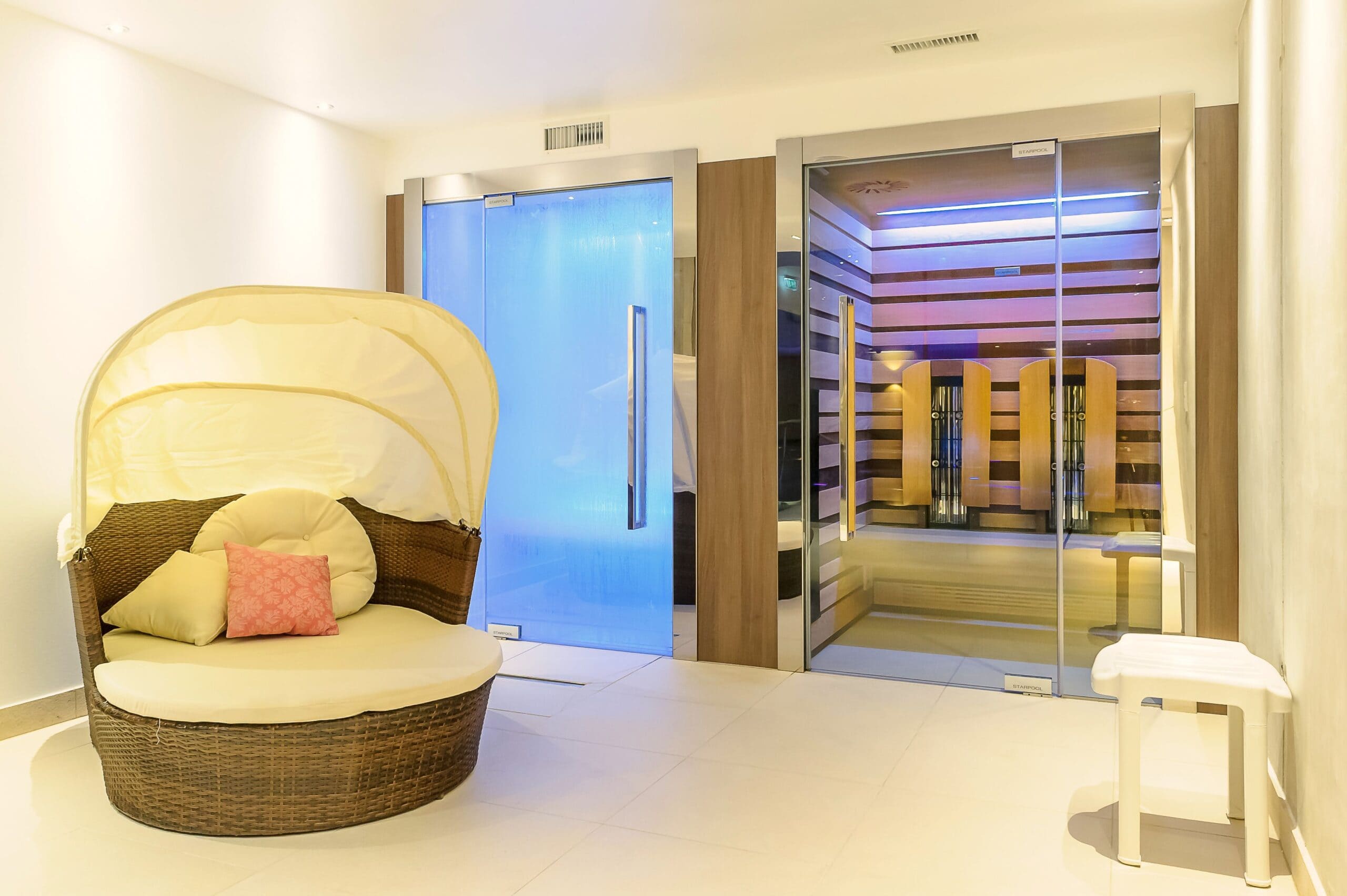 Wellness Urlaub mit Whirlpool, Sauna, Massagen